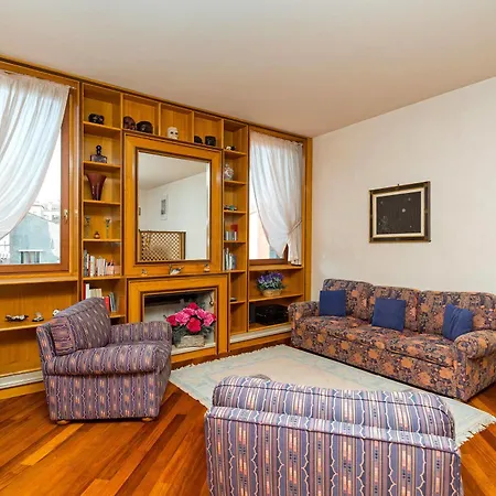 Palazzo San Marco: Historic Central Apartment with Lift Venice Exterior photo
