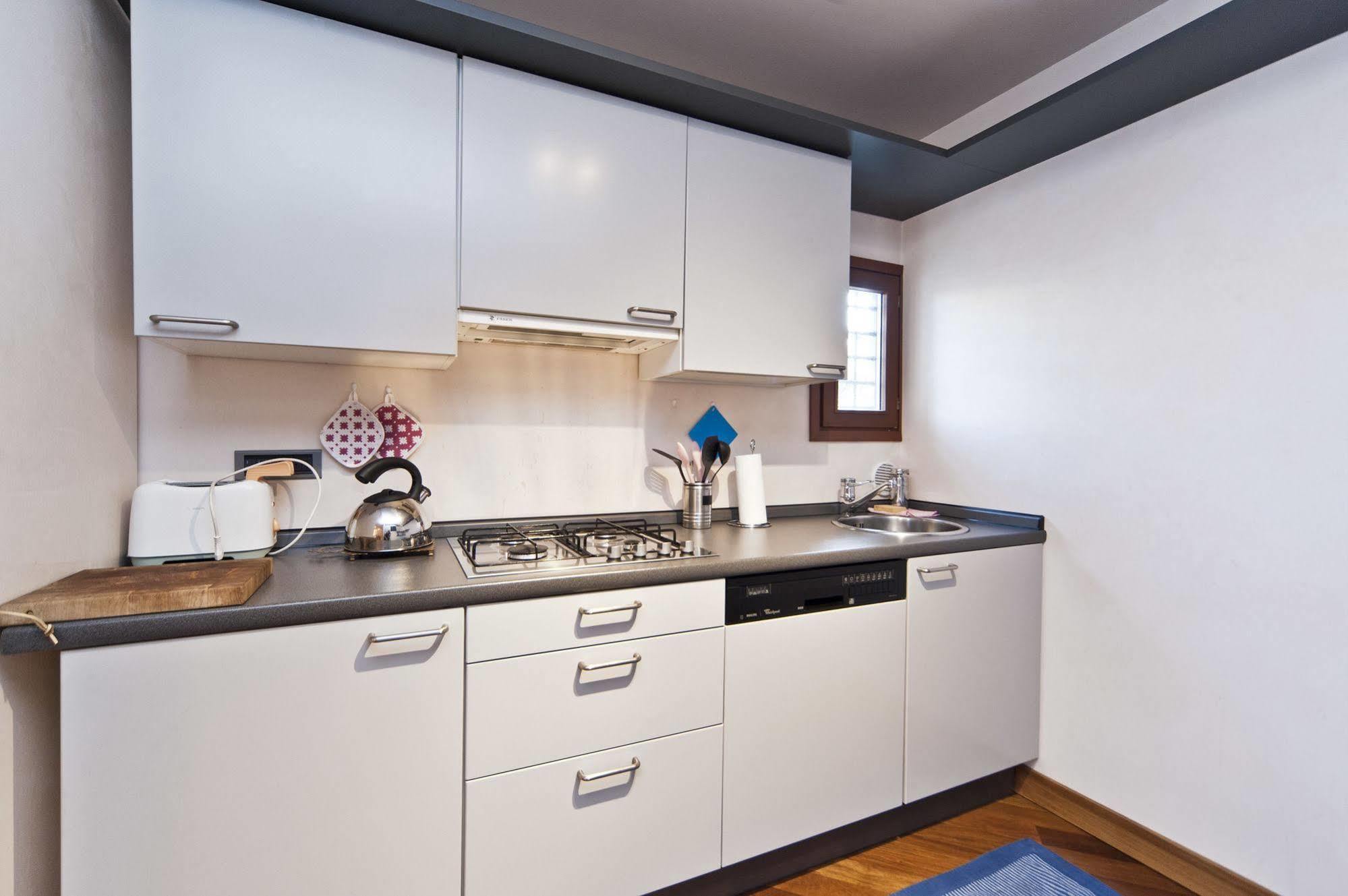 Very In Historical 1600 Palace With Lift A Few Min Walk From San Marco Square Venezia