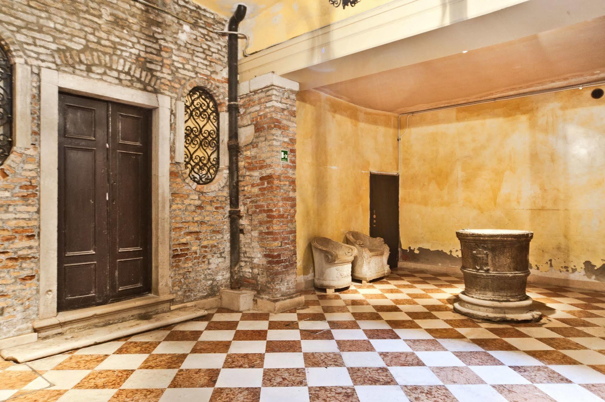 Palazzo San Marco: Historic With Lift Venice