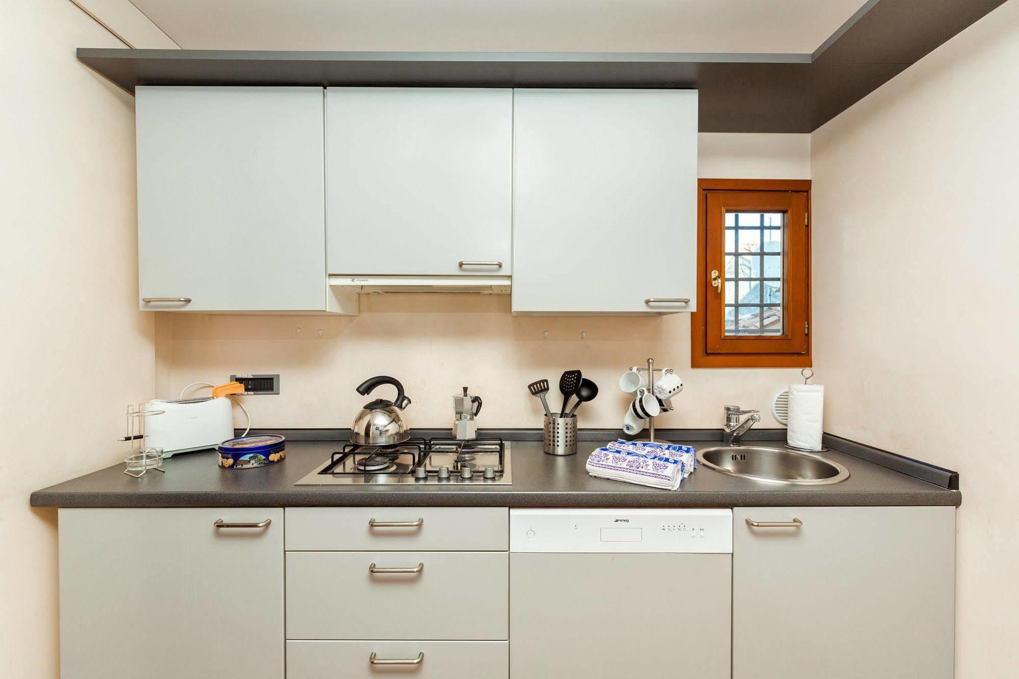 Apartment Palazzo San Marco: Historic With Lift *